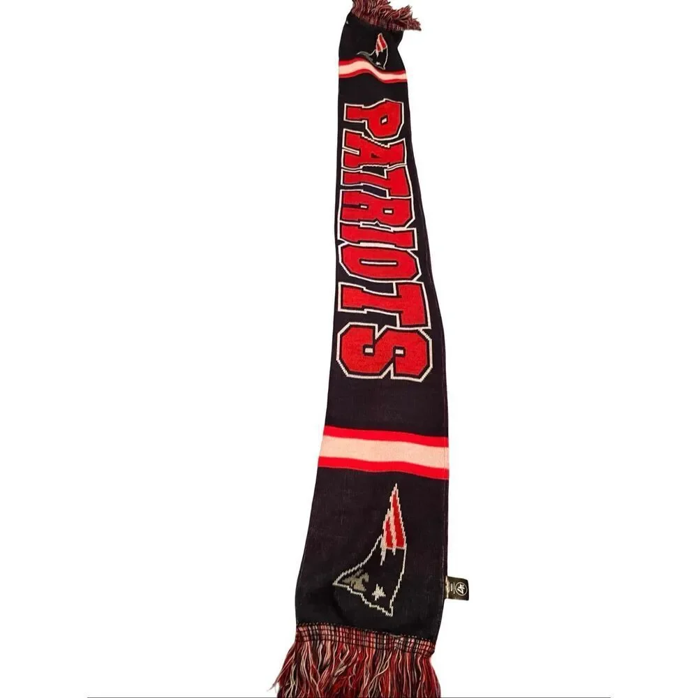 NFL Black Red White Warm Knit New England Patriots Reversible Knit Scarf